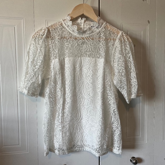 Cable & Guage Lace  mock neck  top - Picture 1 of 5